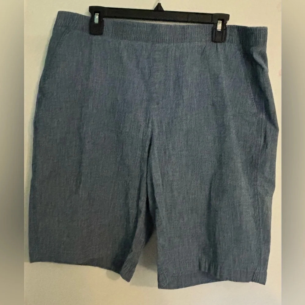 Lands' End Womens 18p Mid‎ Rise Bermuda Shorts Cotton/Spandex  Machine Wash